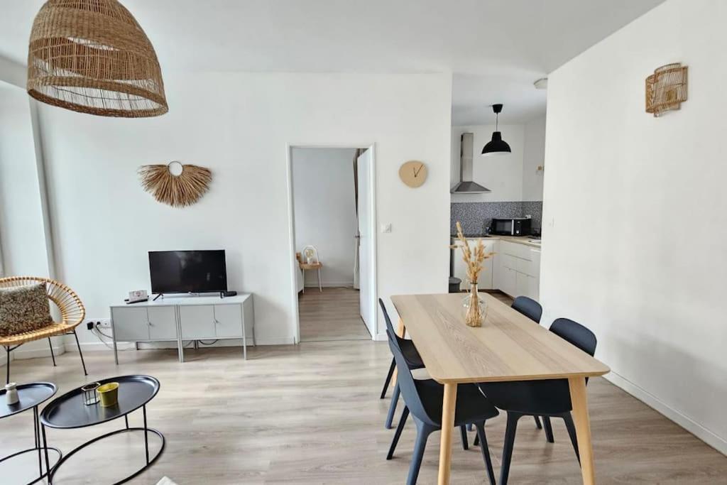 Superbe Appartement 2 Chambres Au Coeur De Pau Ngoại thất bức ảnh
